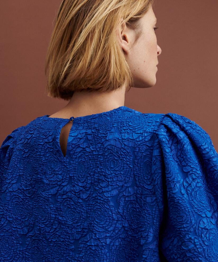 Nirisa Dress, Surf the web