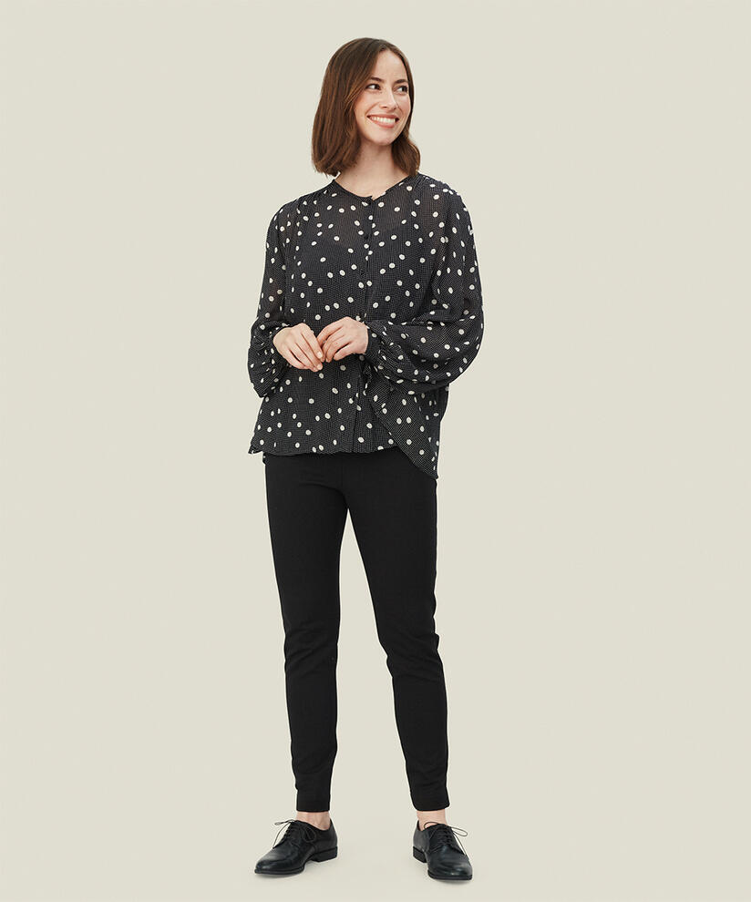 IRUSKA SHIRT, Black