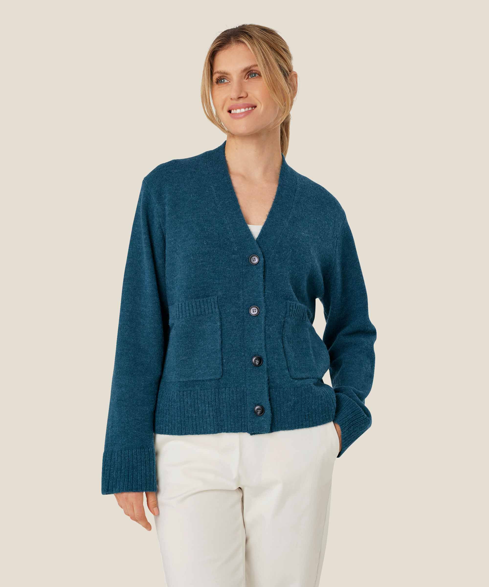 Lettie Cardigan, Reflect Pond