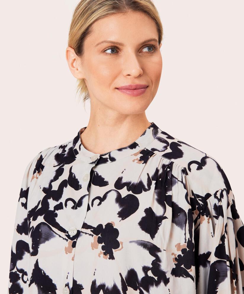 Ilisa Shirt, Volcanic