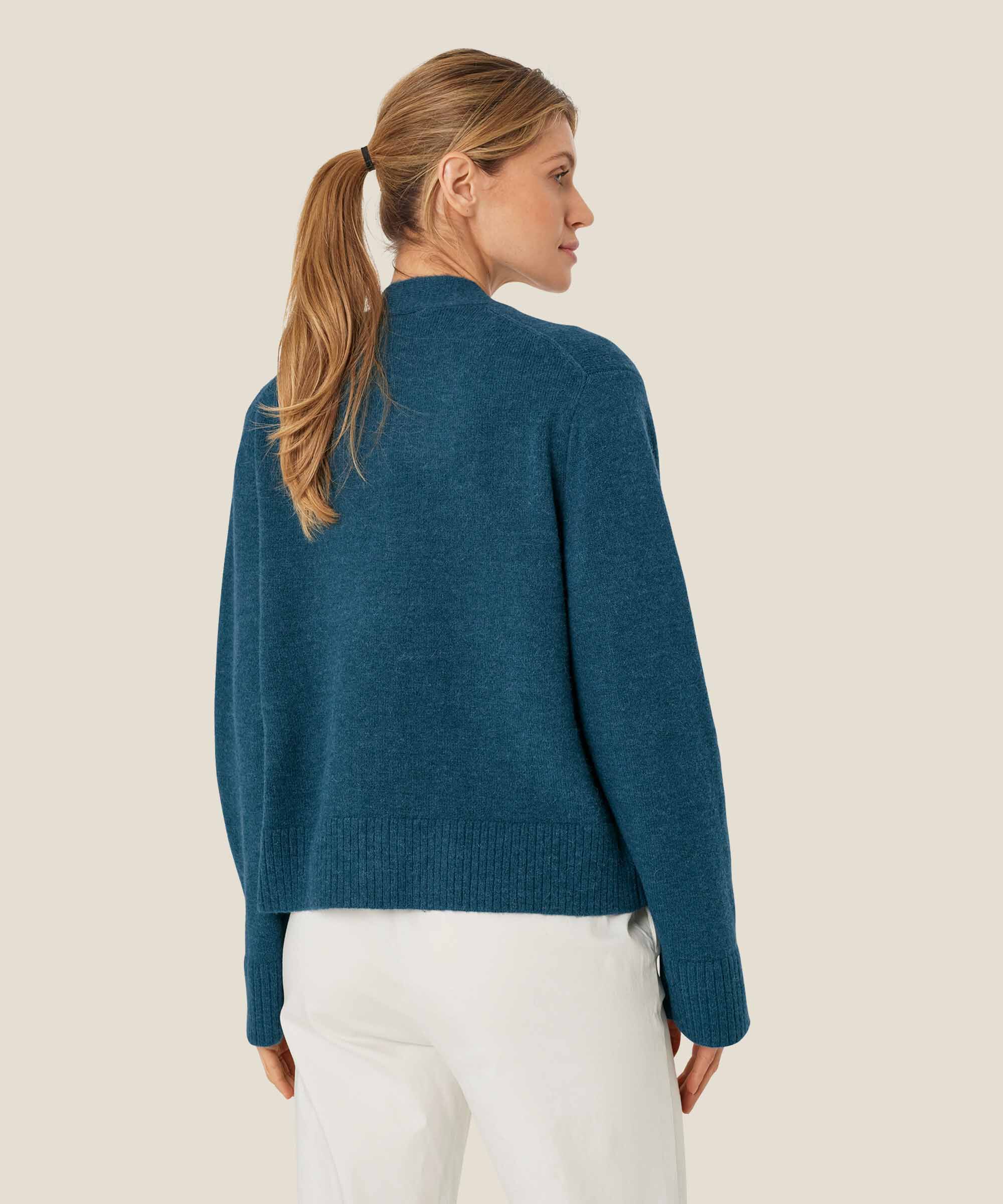 Lettie Cardigan, Reflect Pond