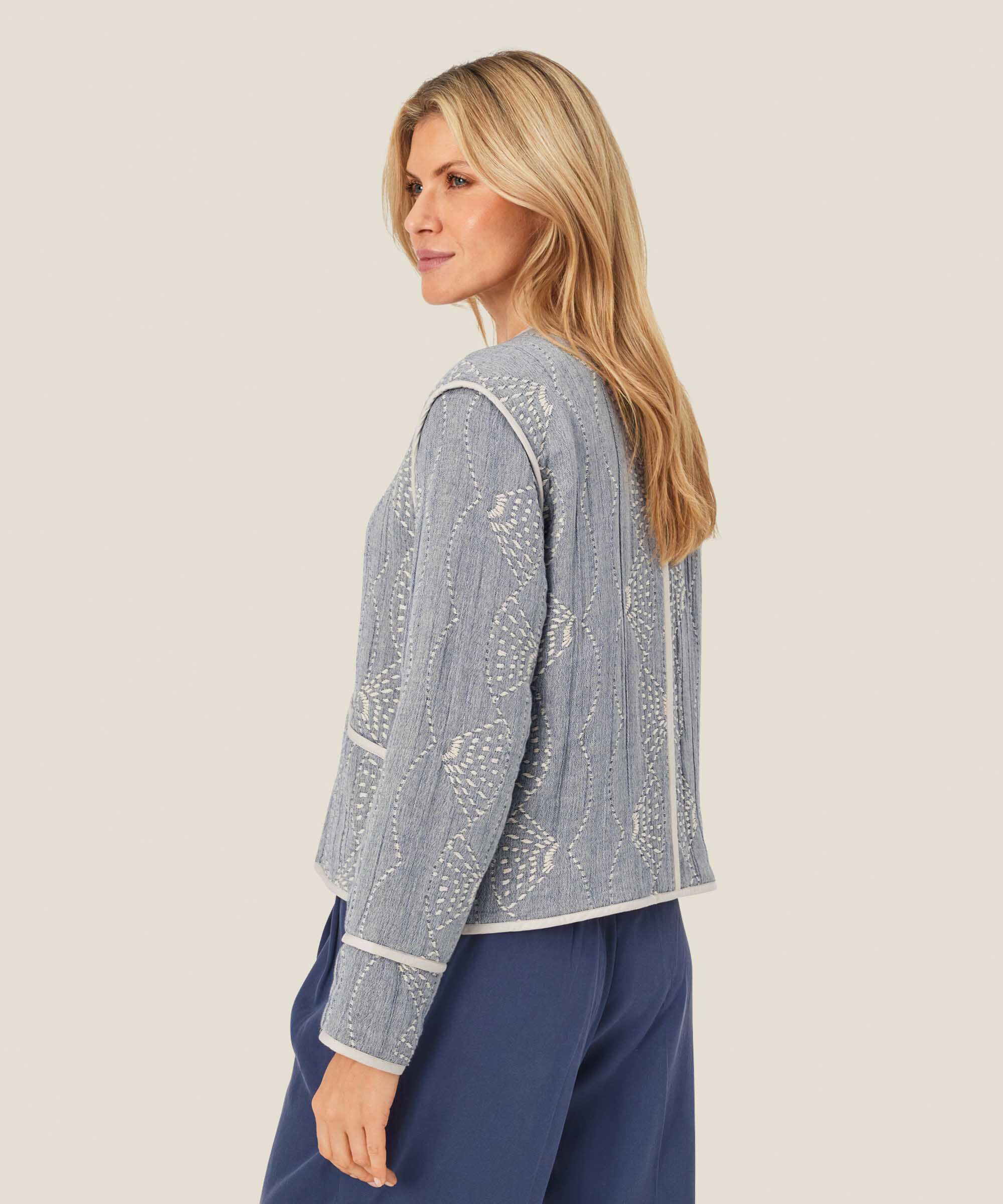 Jeine Jacket, Sargasso mel.