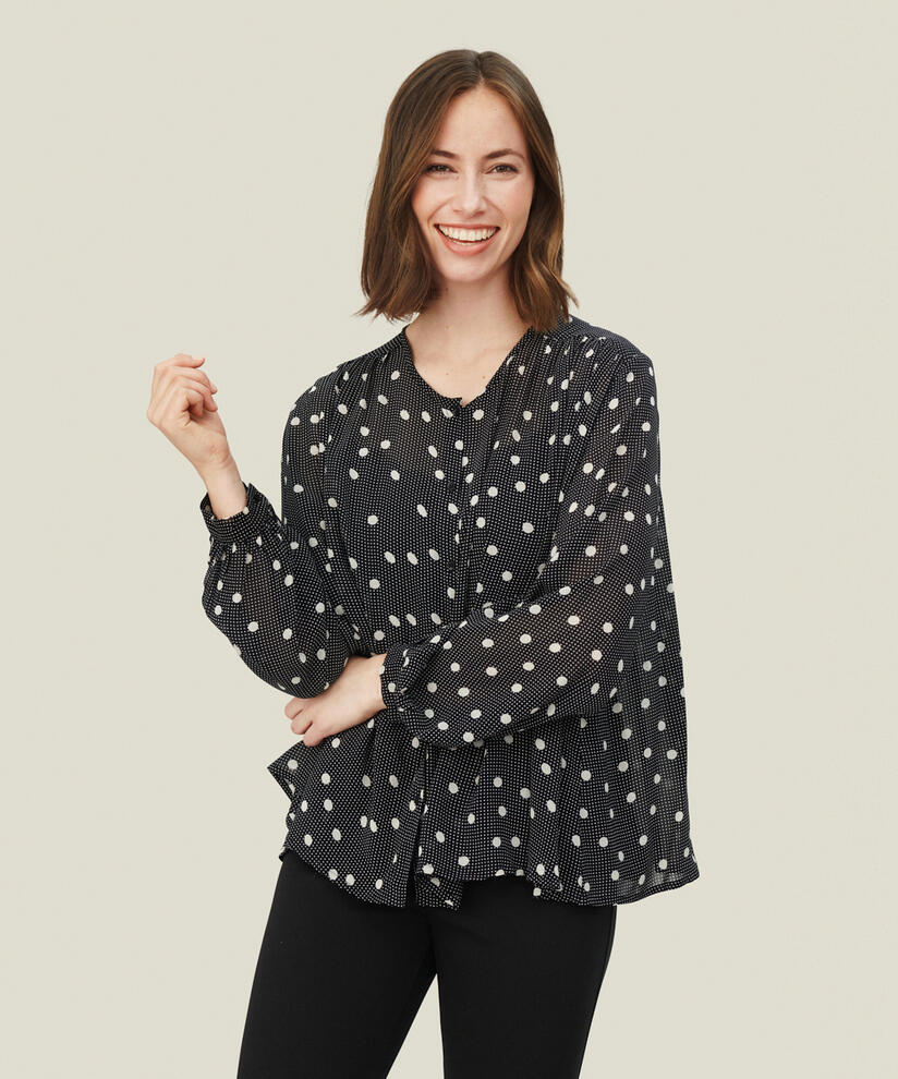 IRUSKA SHIRT, Black
