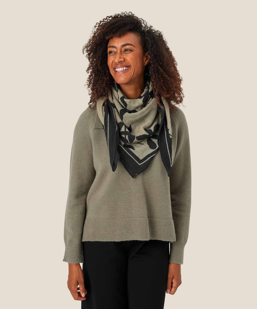 Anelo Scarf, Vetiver