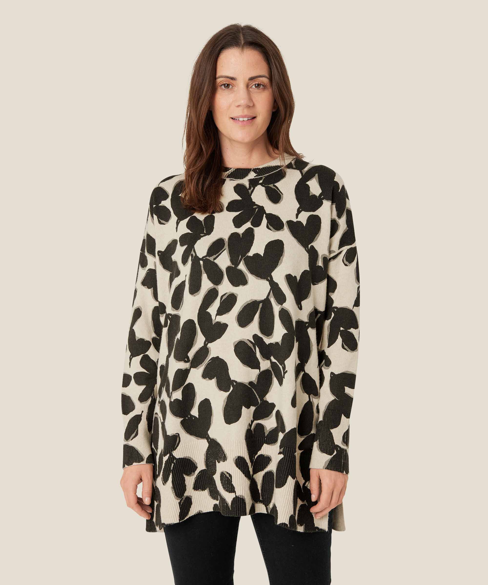 Fernande Tunic, Fog