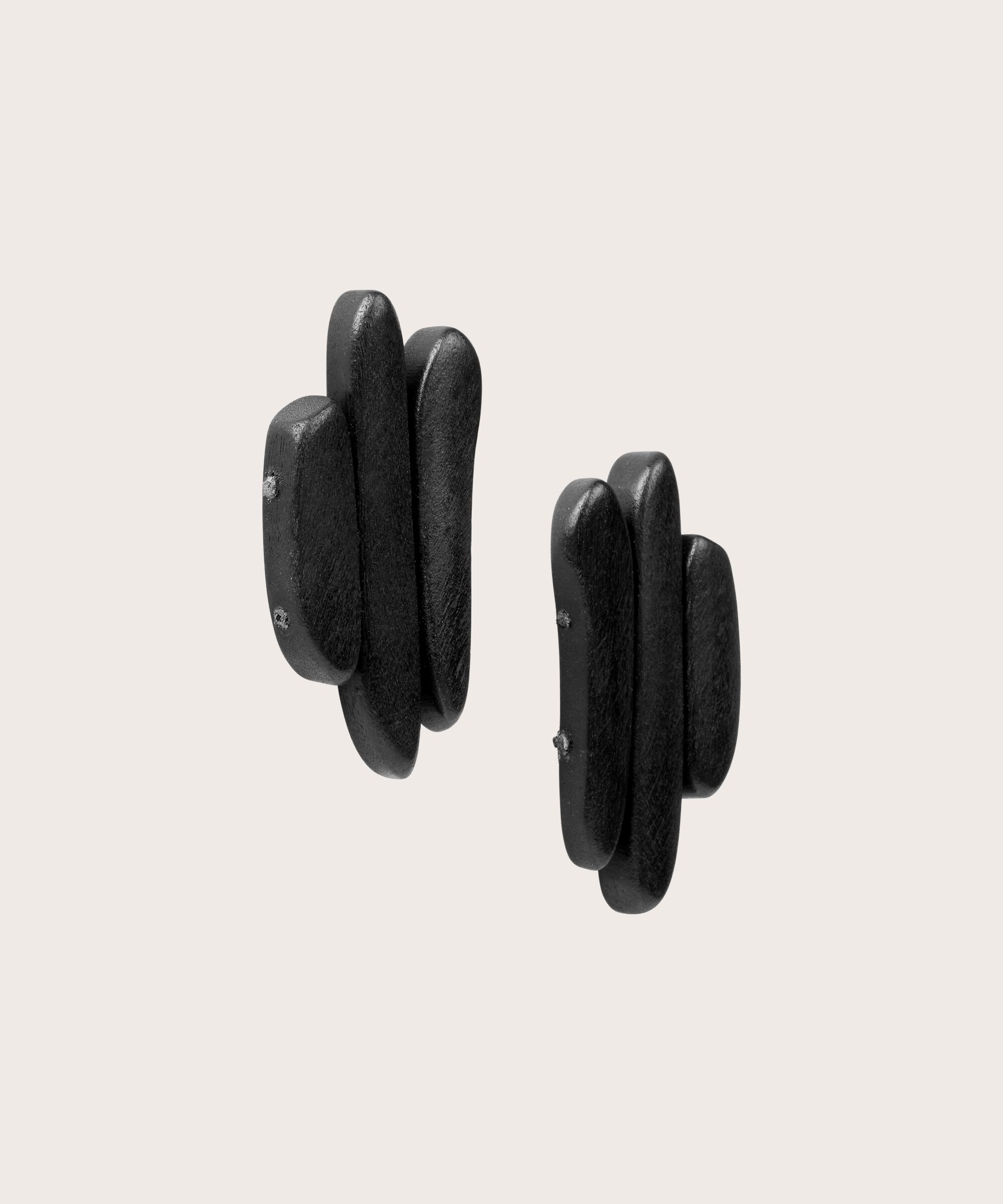 Ryvia Earrings, Black
