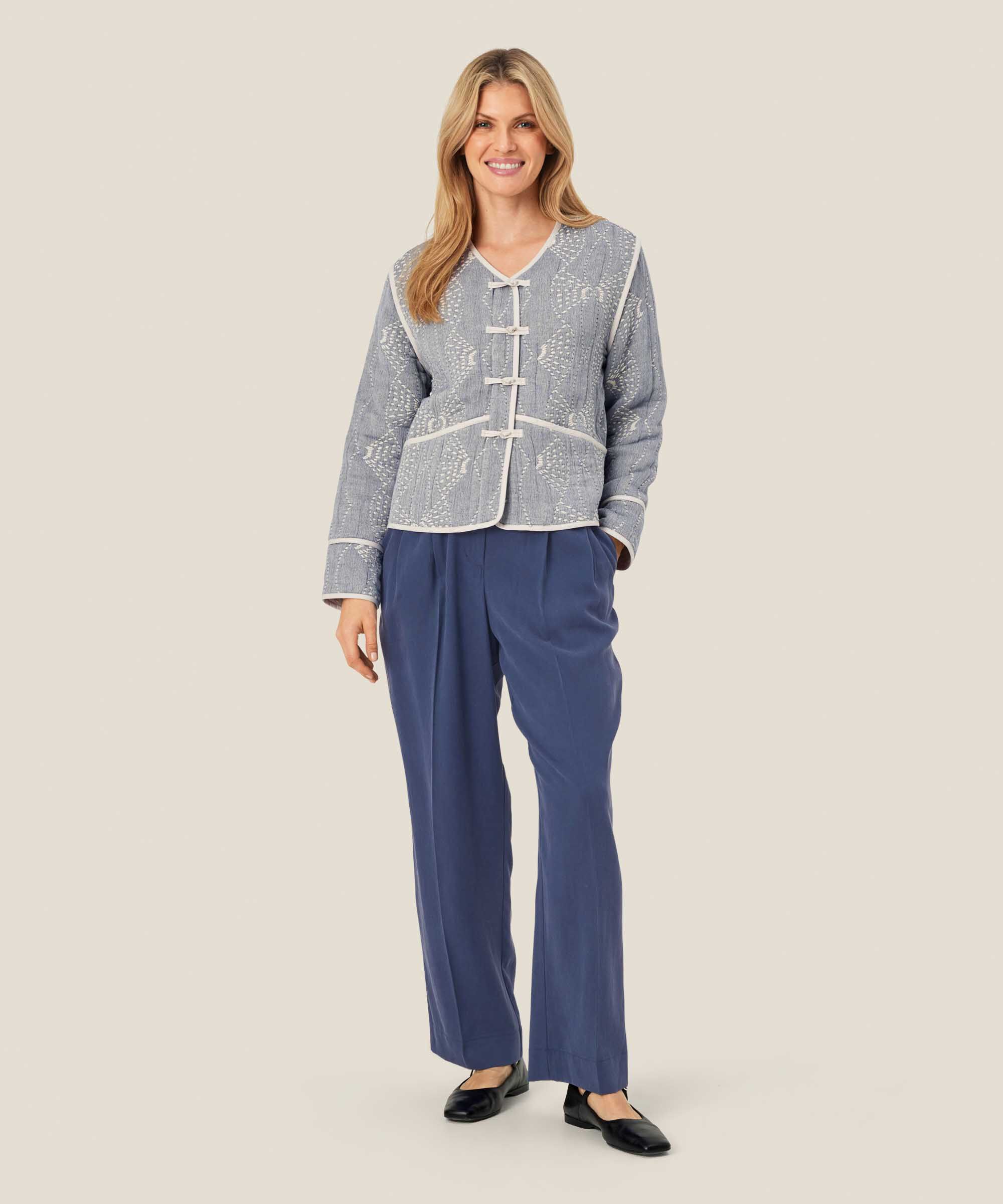 Jeine Jacket, Sargasso mel.