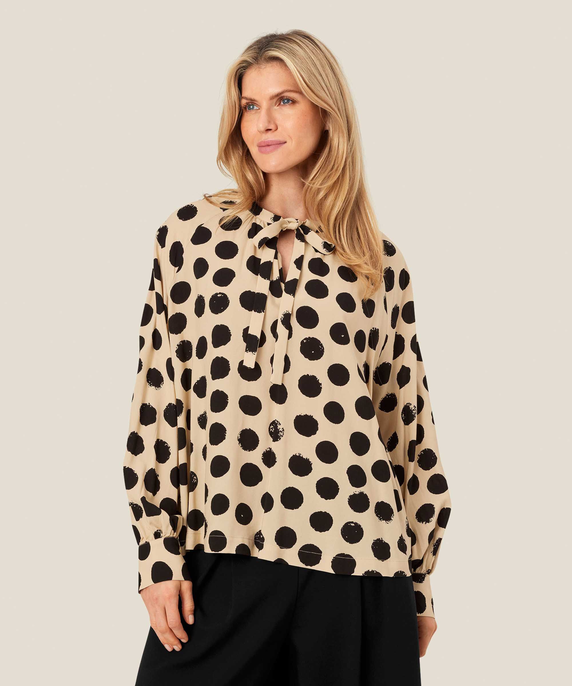 Dortea Blouse, Fog