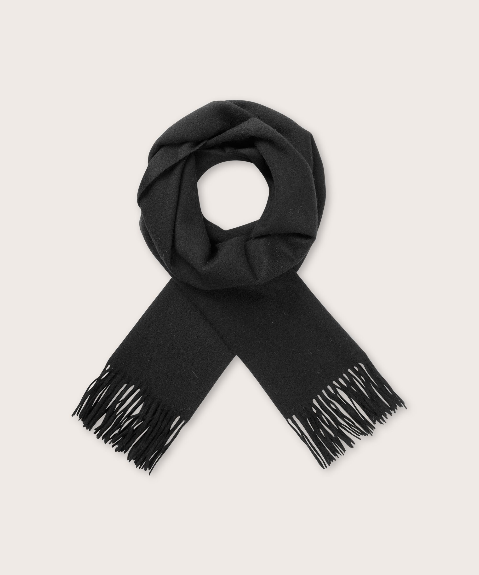 Anna Scarf, Black