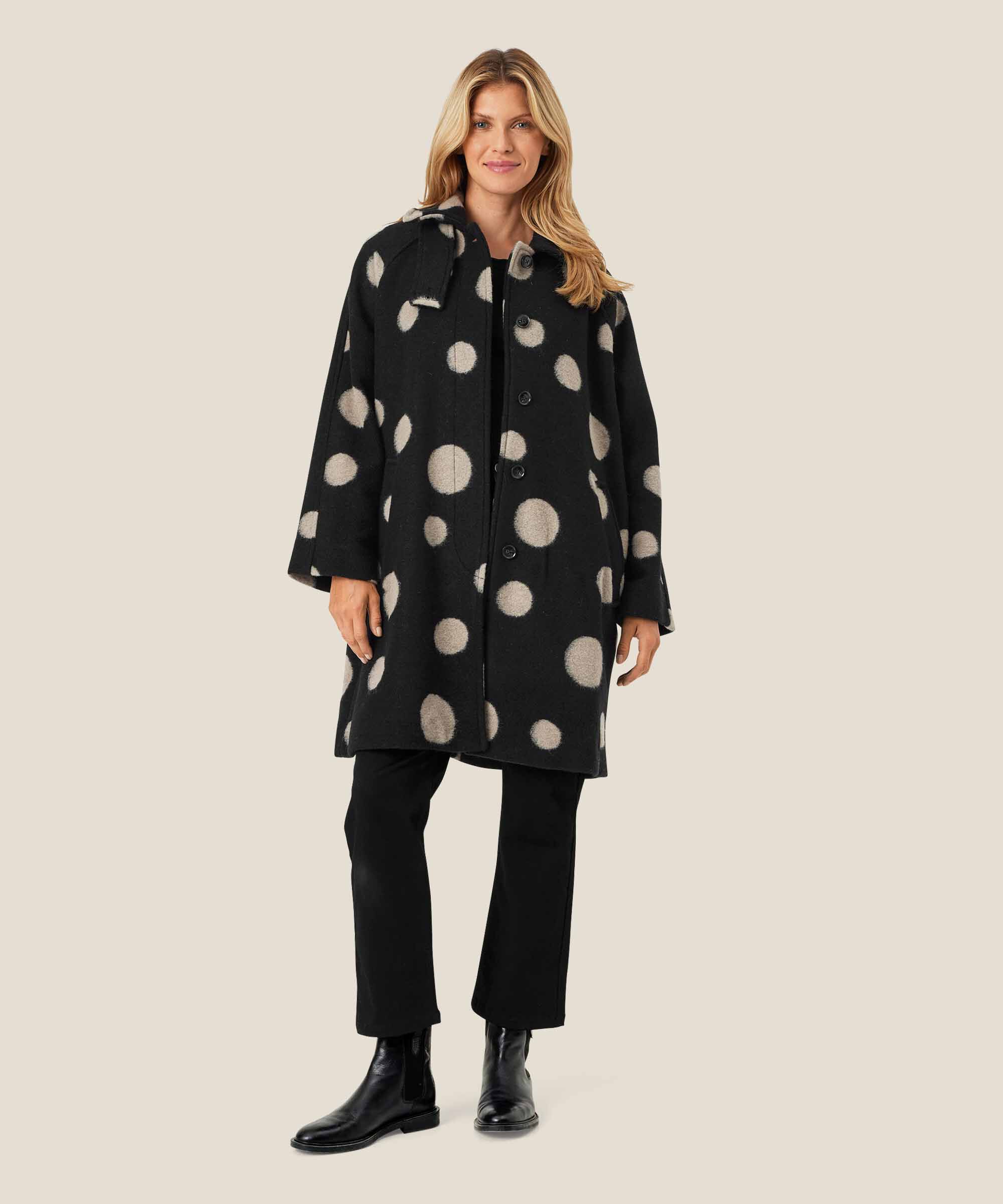 Tunila Wool Coat, Black