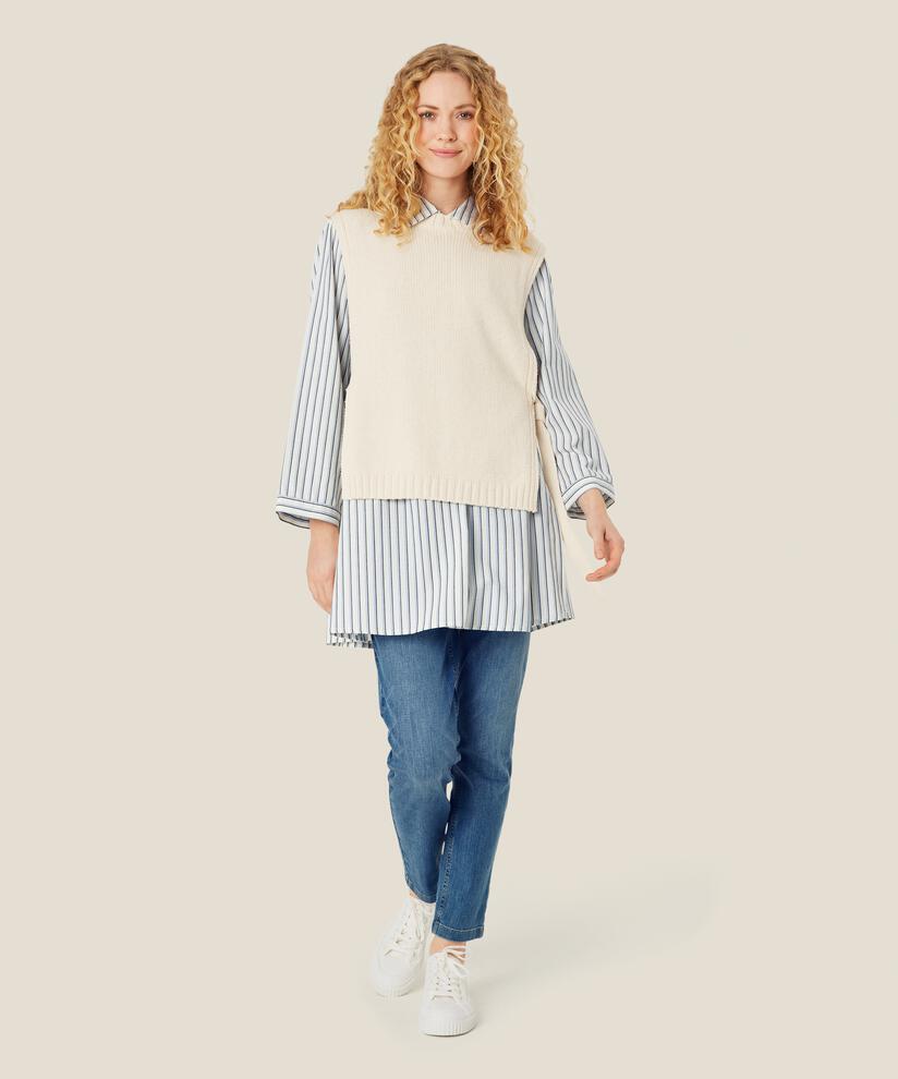 Fumiko Sweater Vest, Whitecap