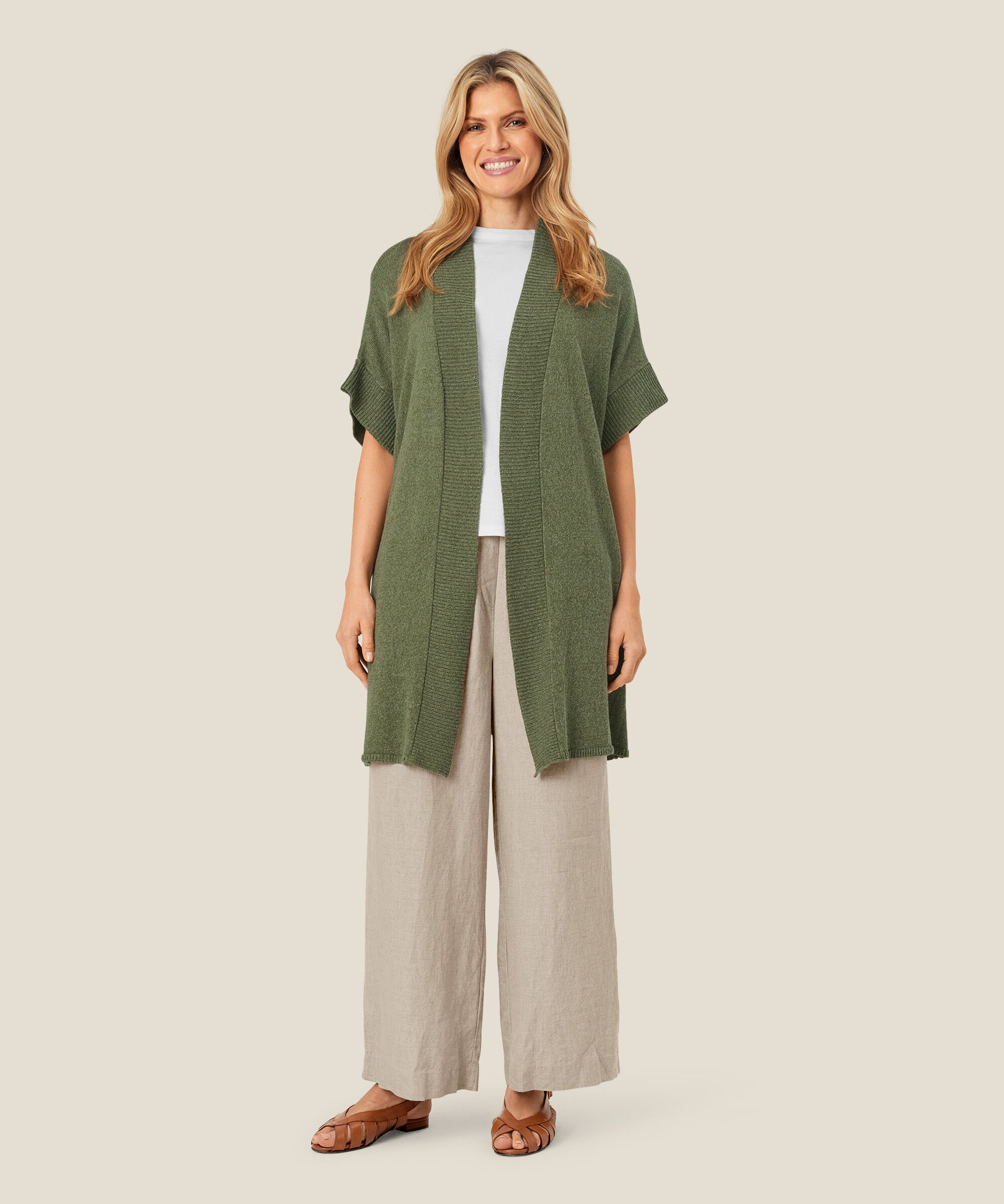 Lara Cardigan, D. Lichen Green