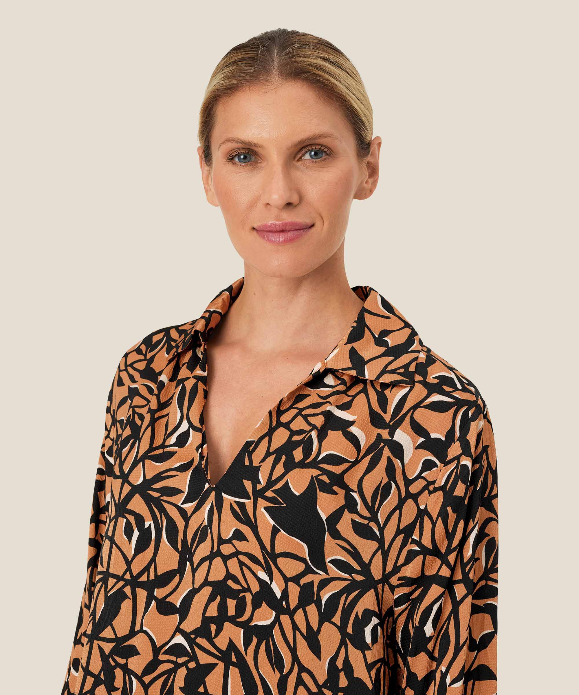 Gagpura Tunic, Bisquit