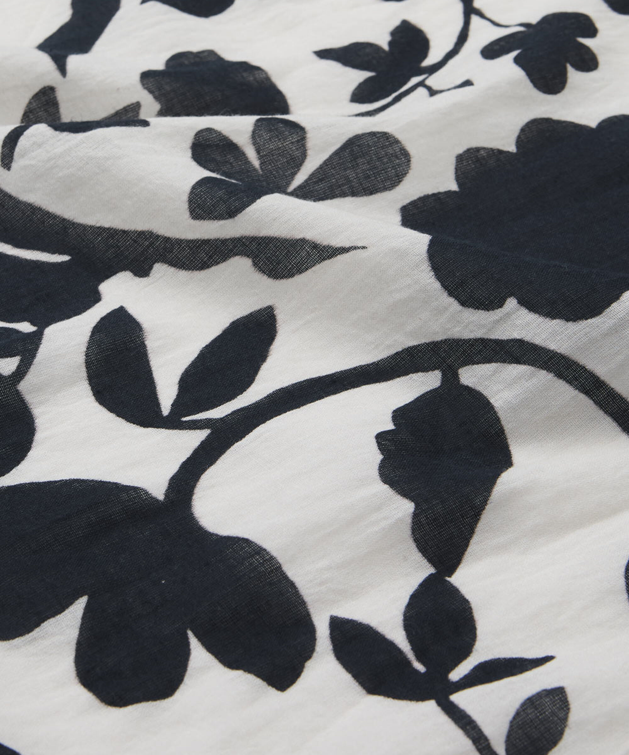 ANGIE SCARF, Whitecap