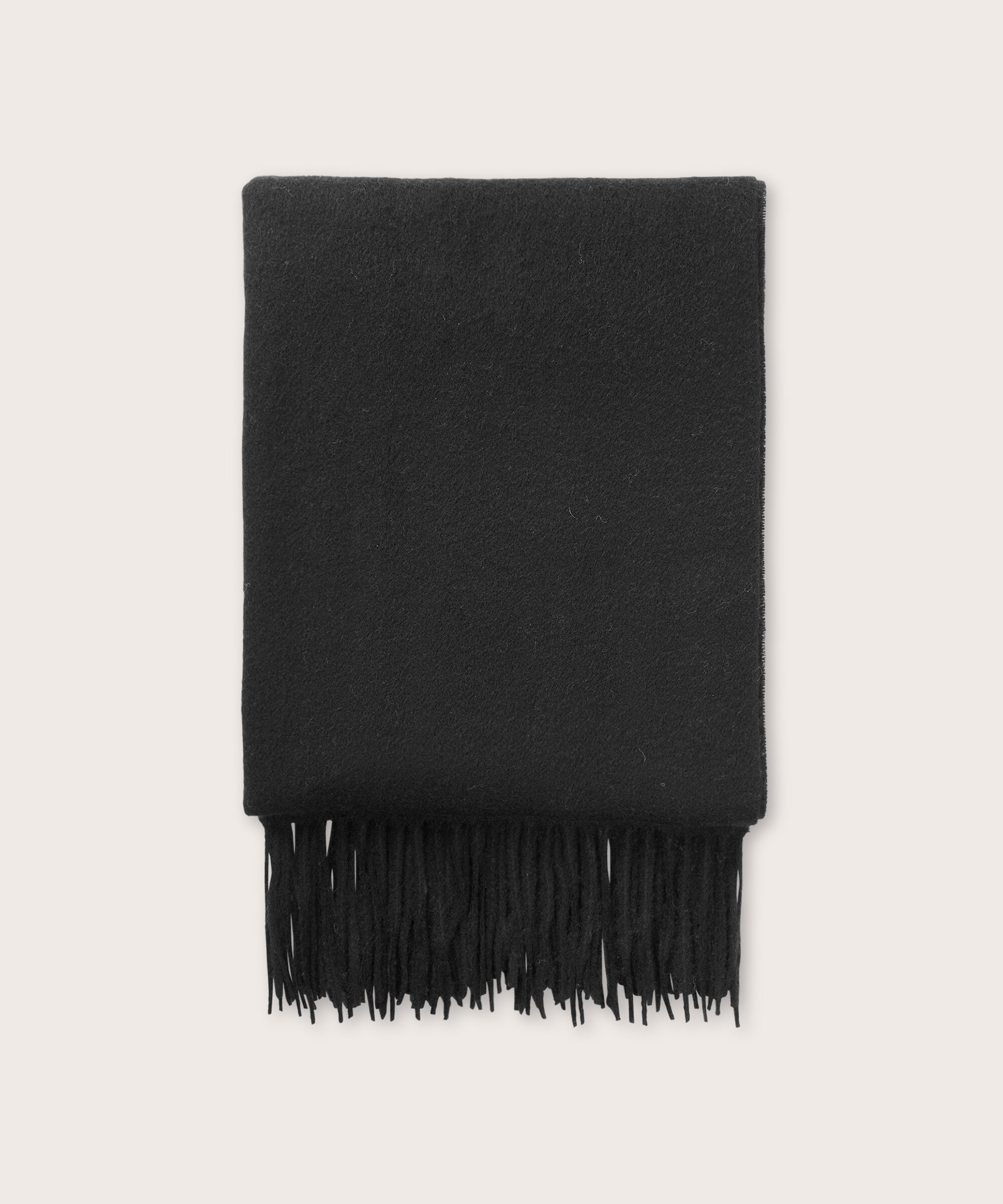 Anna Scarf, Black