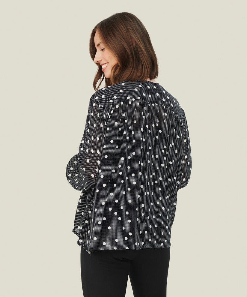 IRUSKA SHIRT, Black