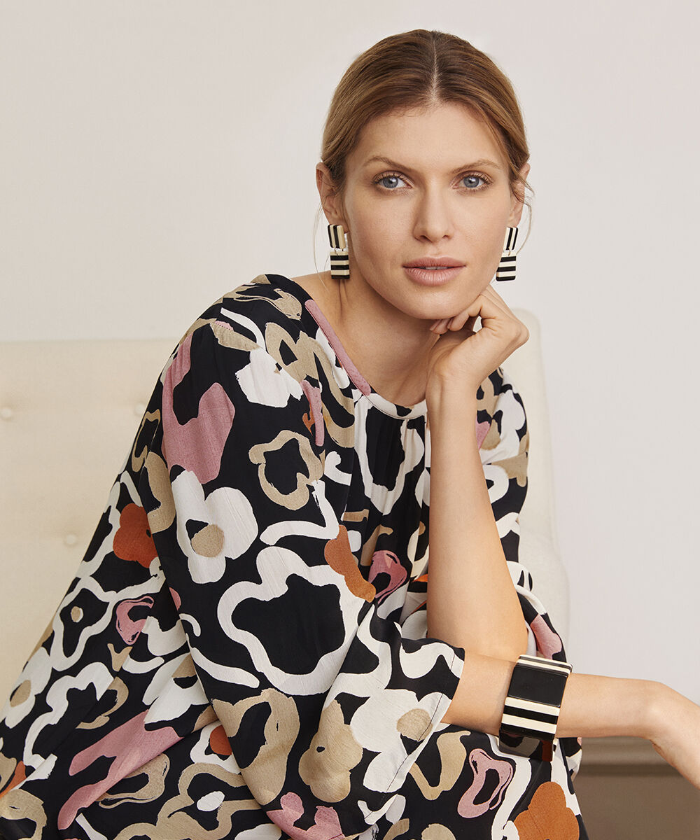 RENITTA EARRINGS, Black