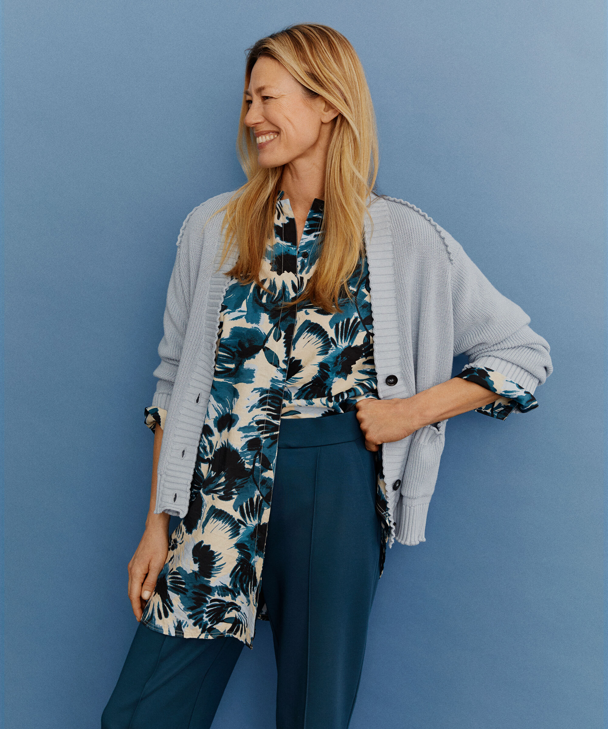 Landon Cardigan, Blue Fog