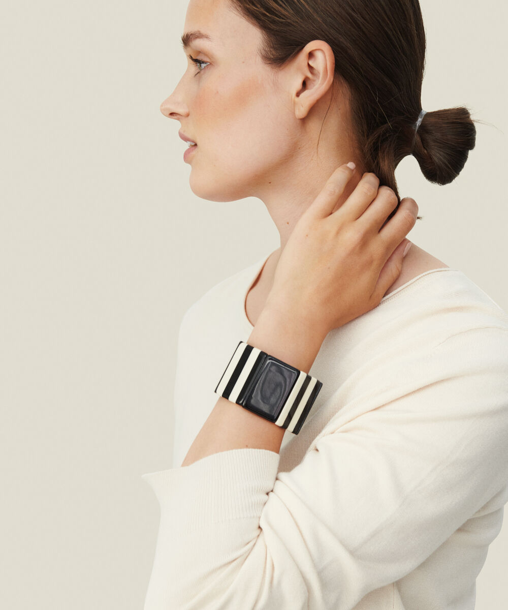 RENIA BRACELET, Black