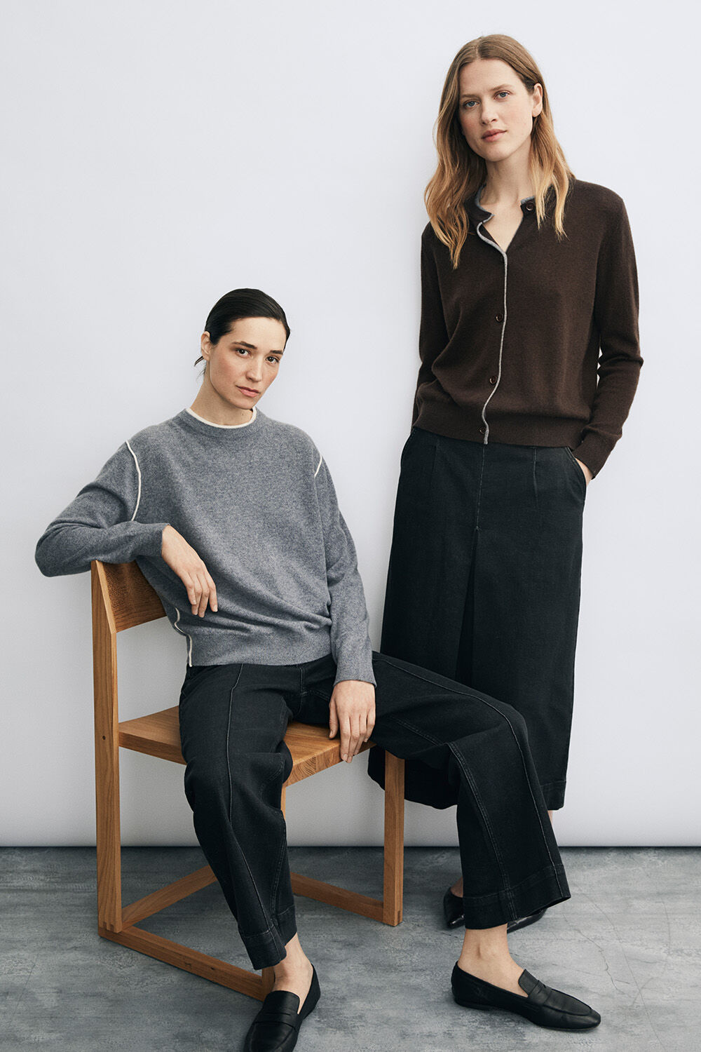 Fariel Wool Jumper - M. Grey mel., Parvelena Denim Trousers - Black, Leorin Wool Cardigan - Chocolate Plum