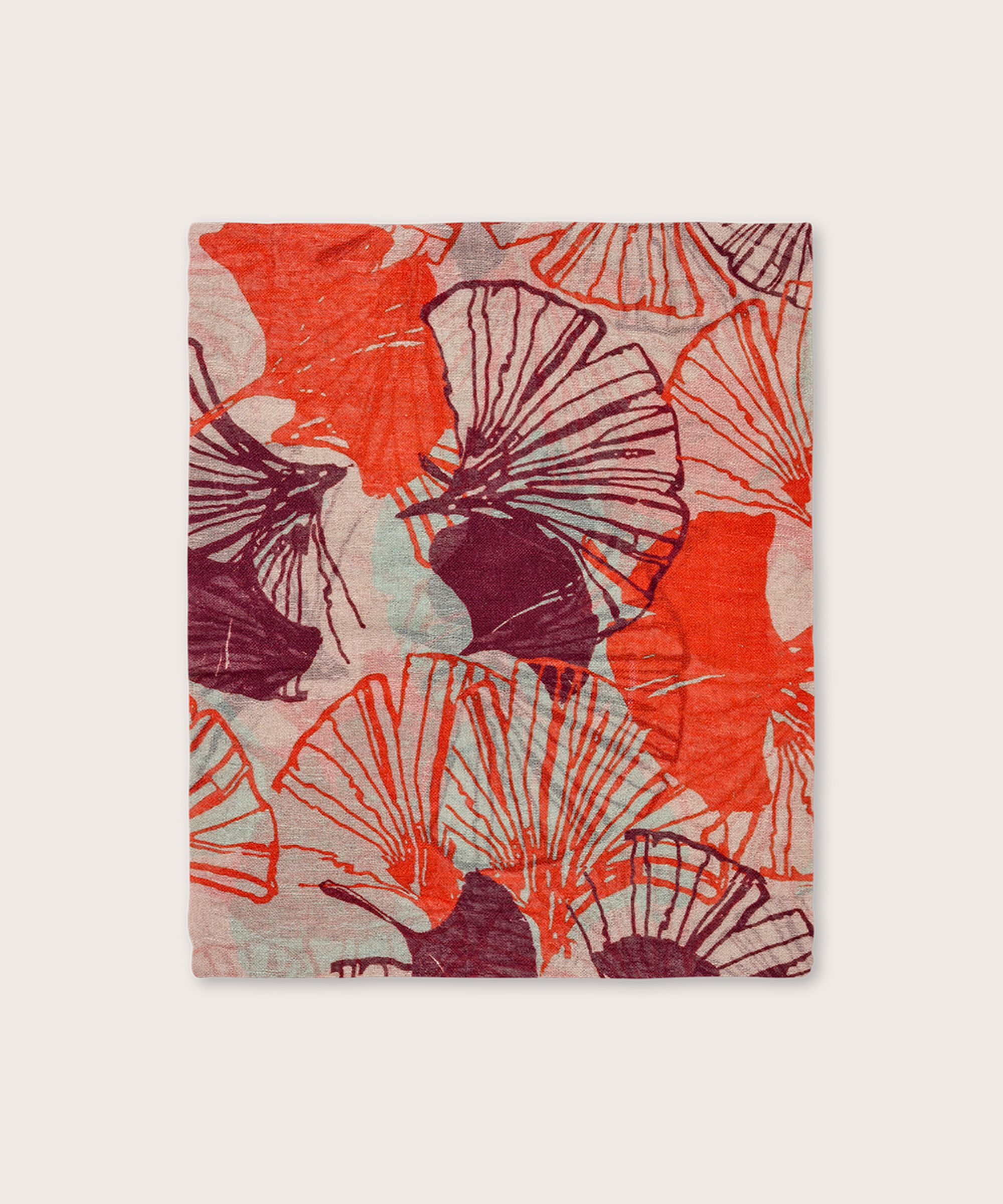 Adelelia Scarf, Poinciana